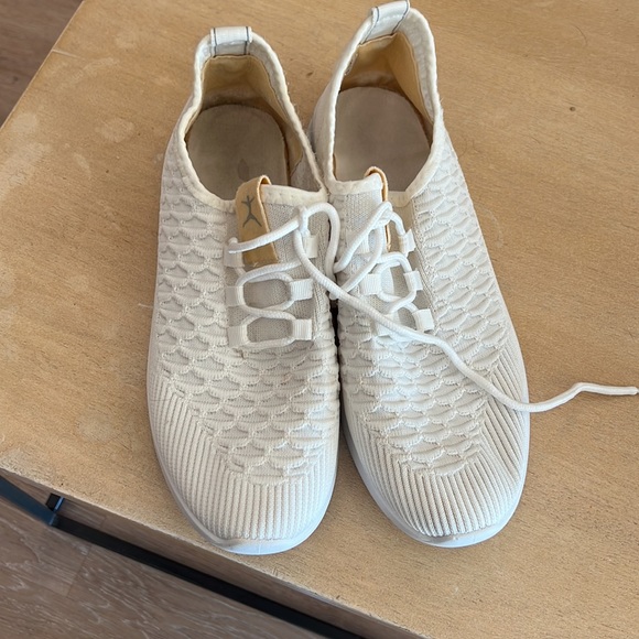 Danskin lightweight tennis shoes - Picture 4 of 6